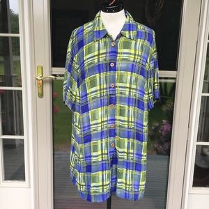 Liz Claiborne lightweight long plaid shirt ⭐️
